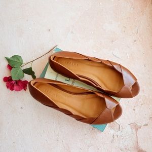 Sezane Suzanne Ballerina Flats in Smooth Camel
